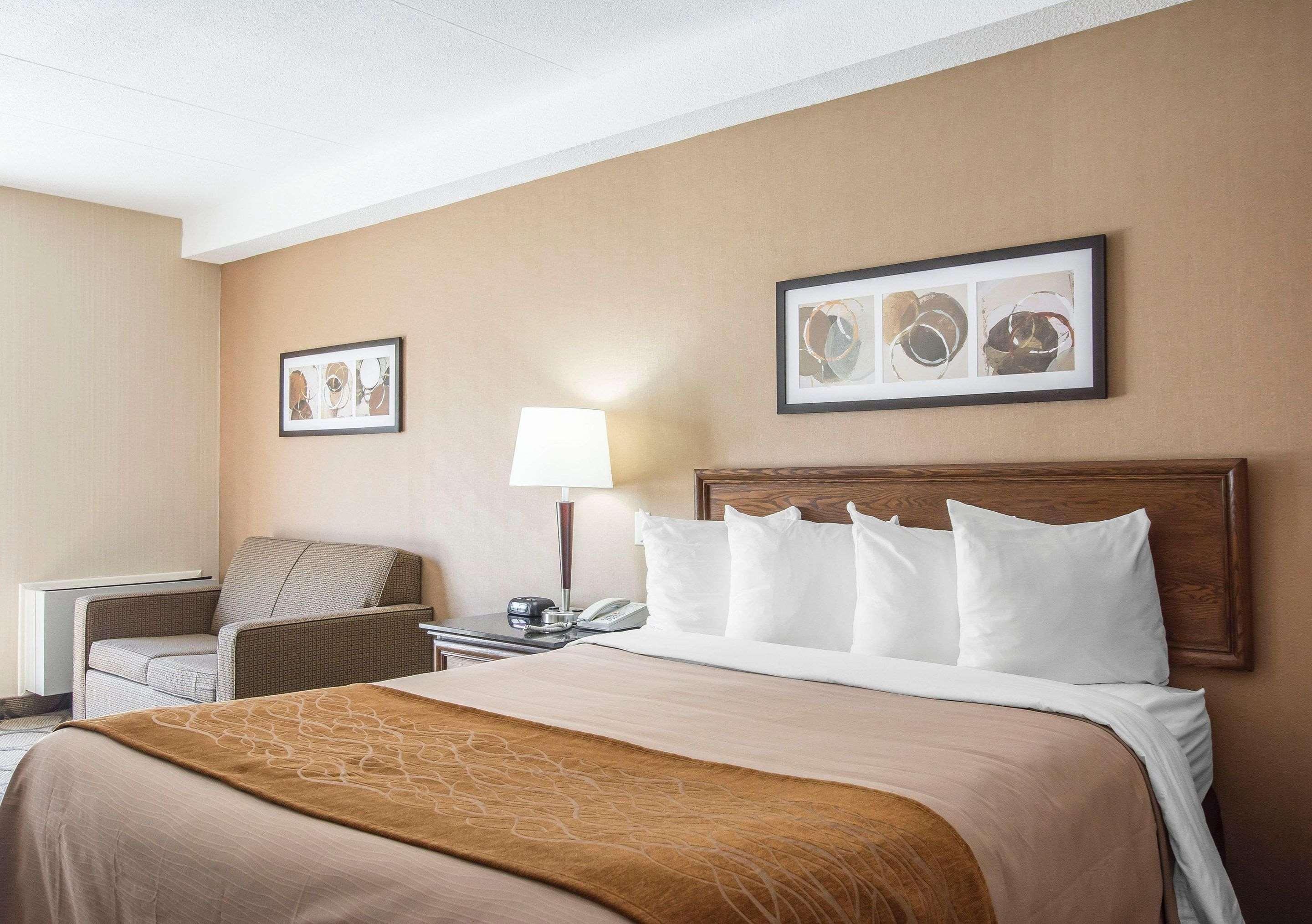 Comfort Inn Sherbrooke Bagian luar foto