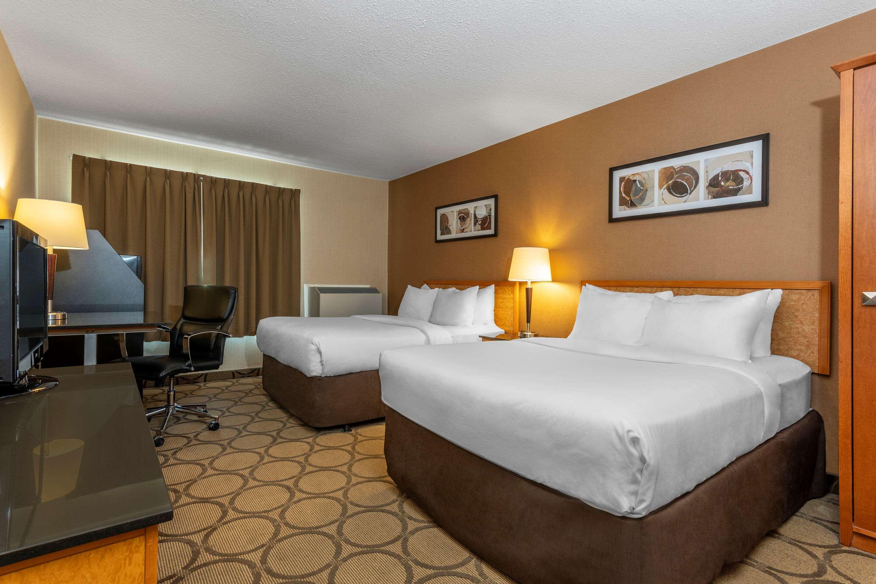 Comfort Inn Sherbrooke Bagian luar foto