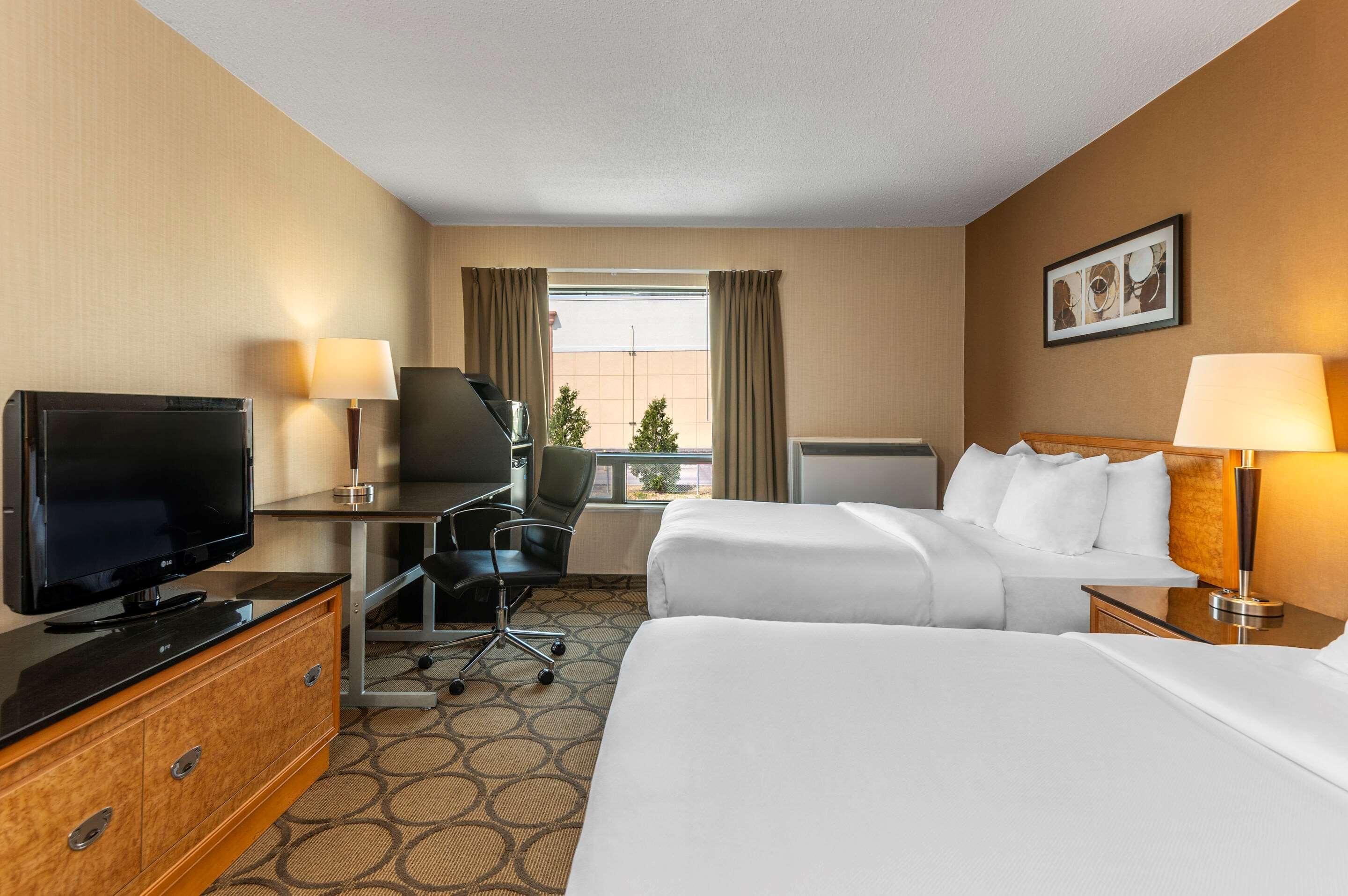 Comfort Inn Sherbrooke Bagian luar foto