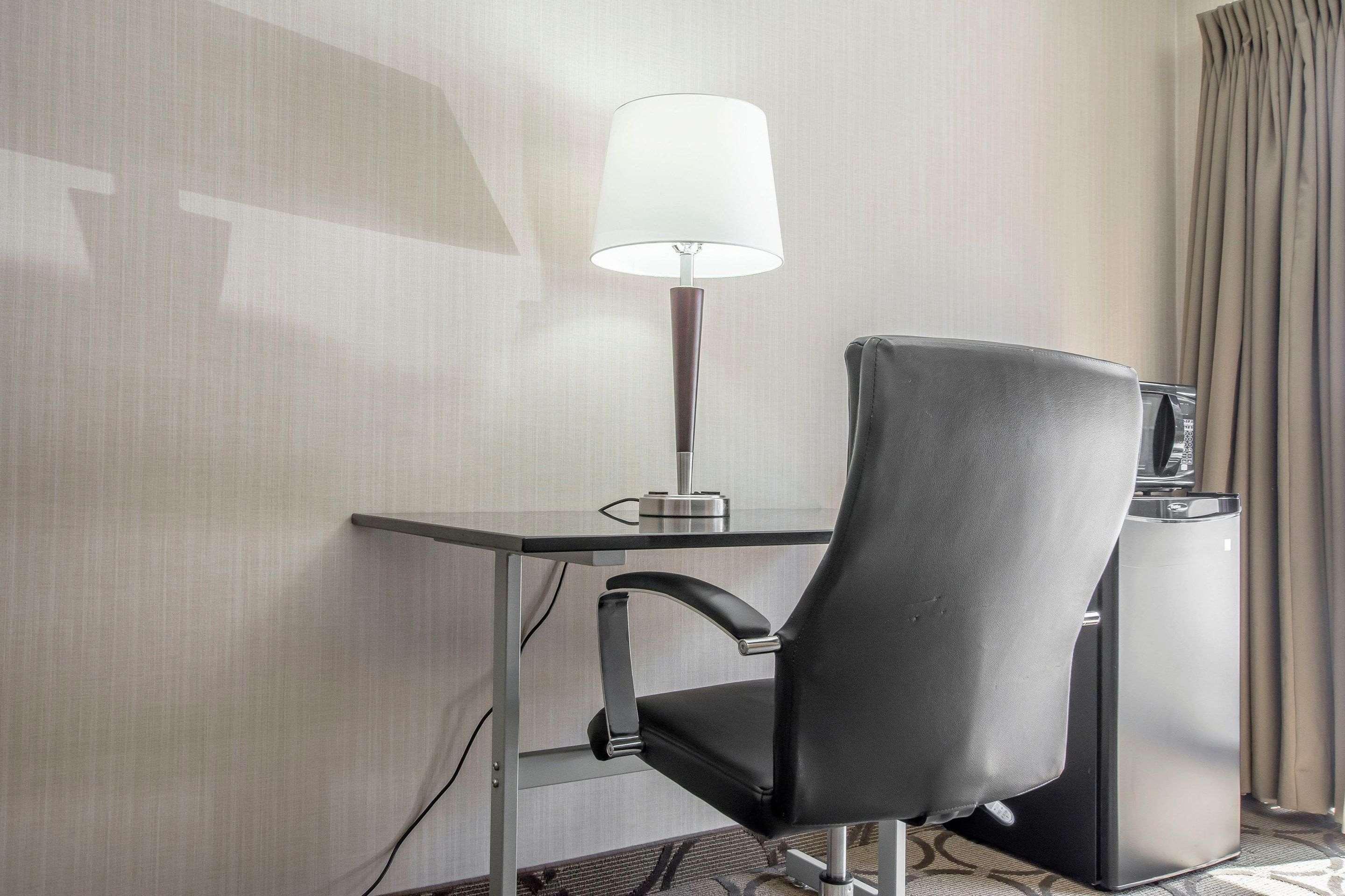 Comfort Inn Sherbrooke Bagian luar foto