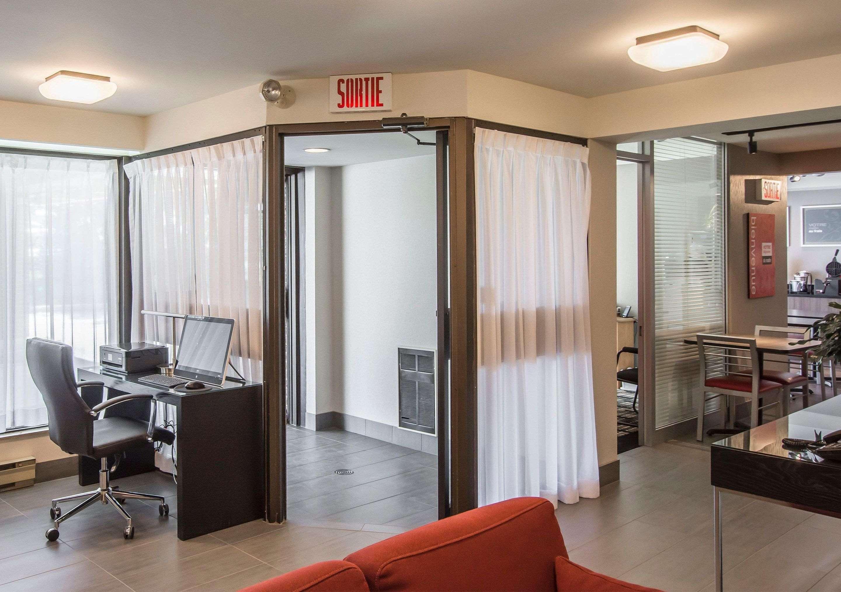 Comfort Inn Sherbrooke Bagian luar foto