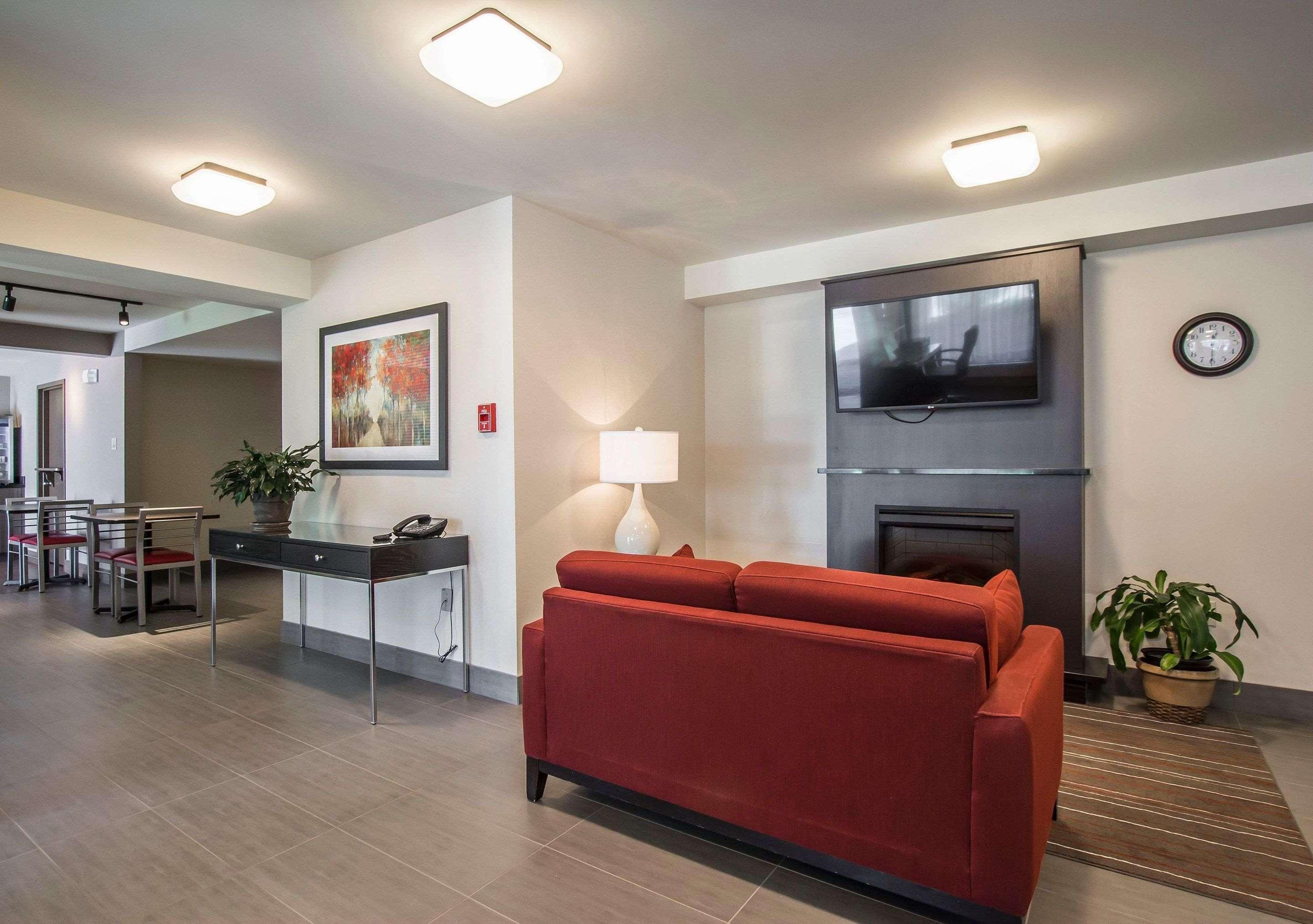 Comfort Inn Sherbrooke Bagian luar foto
