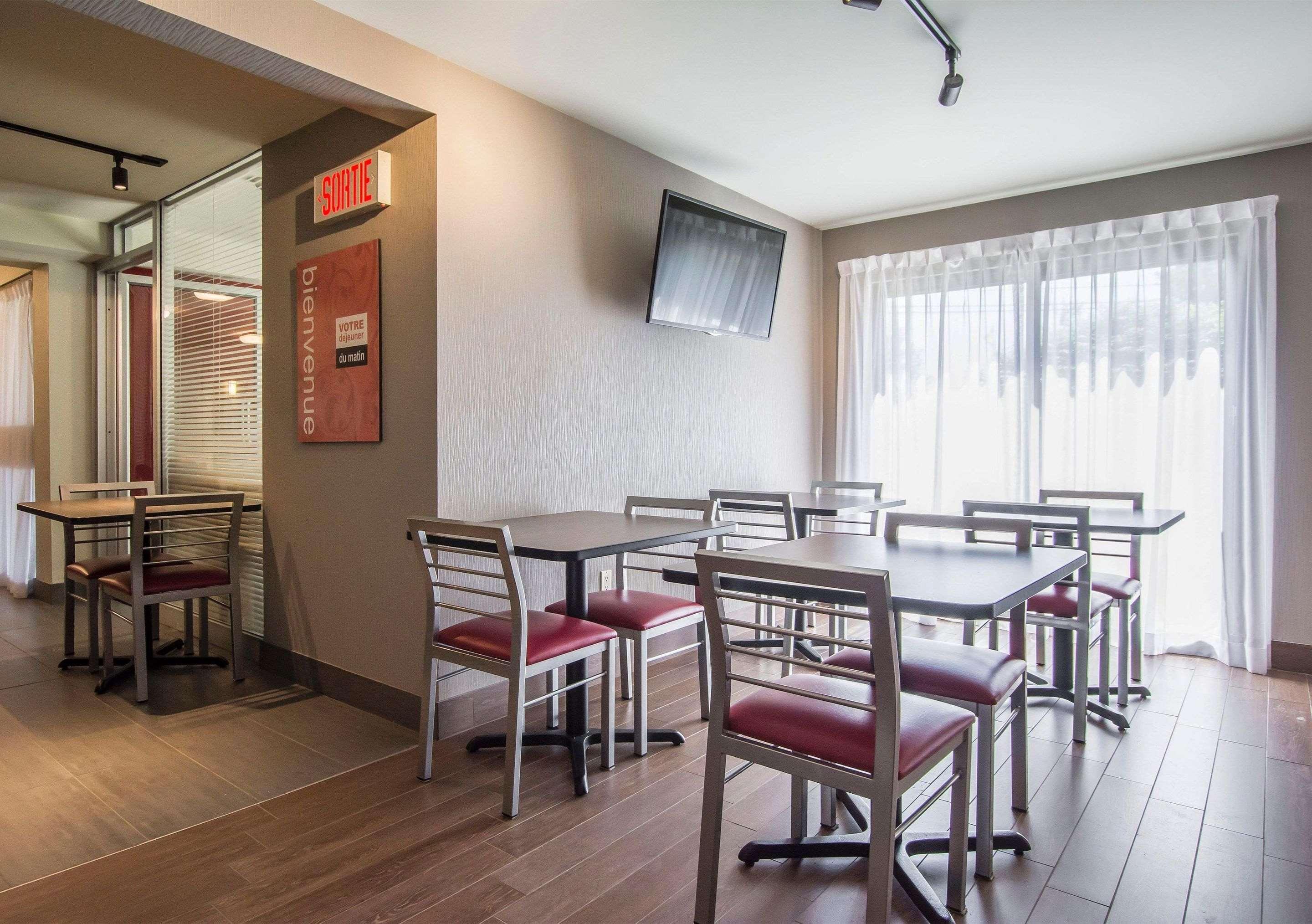 Comfort Inn Sherbrooke Bagian luar foto