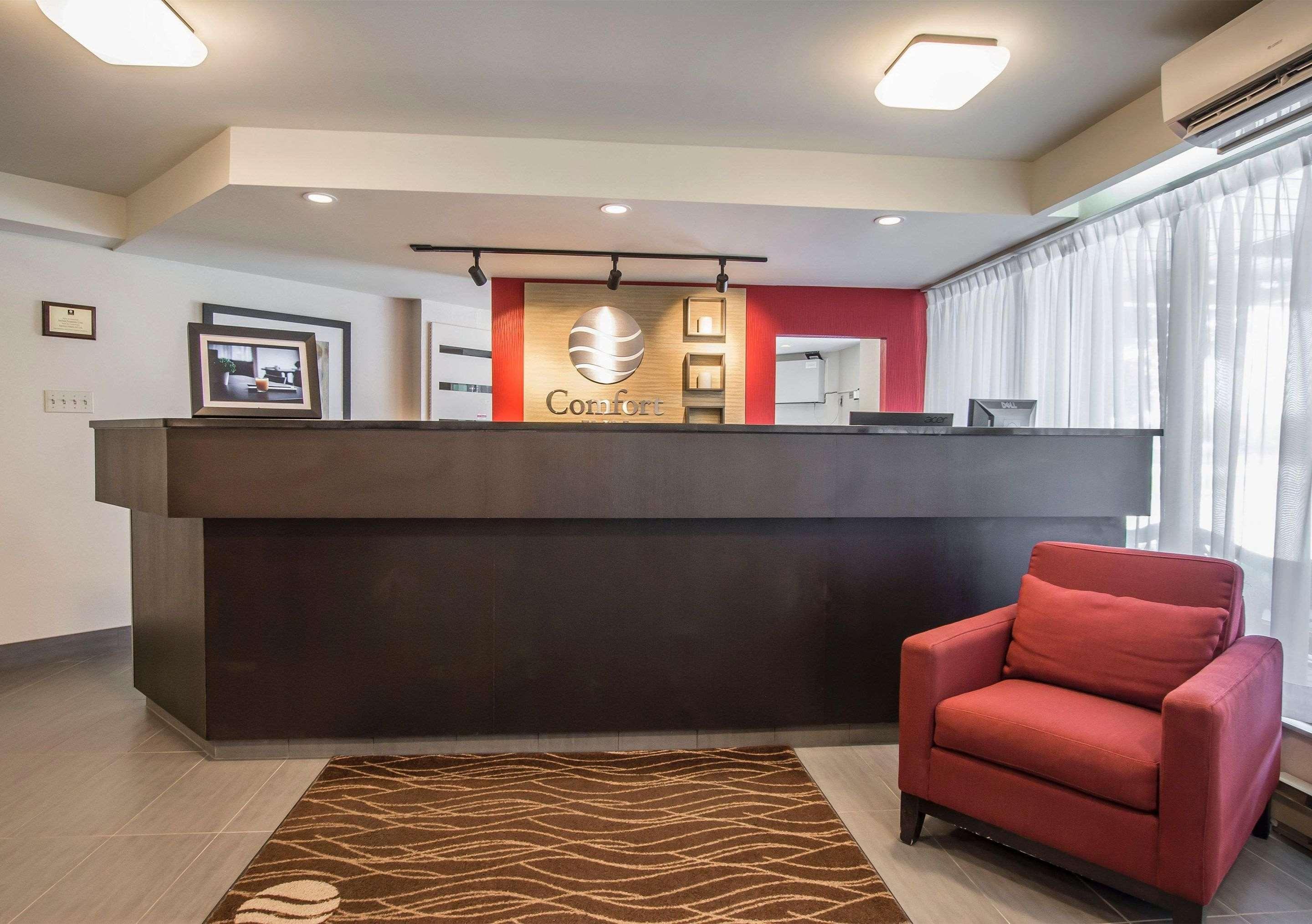 Comfort Inn Sherbrooke Bagian luar foto