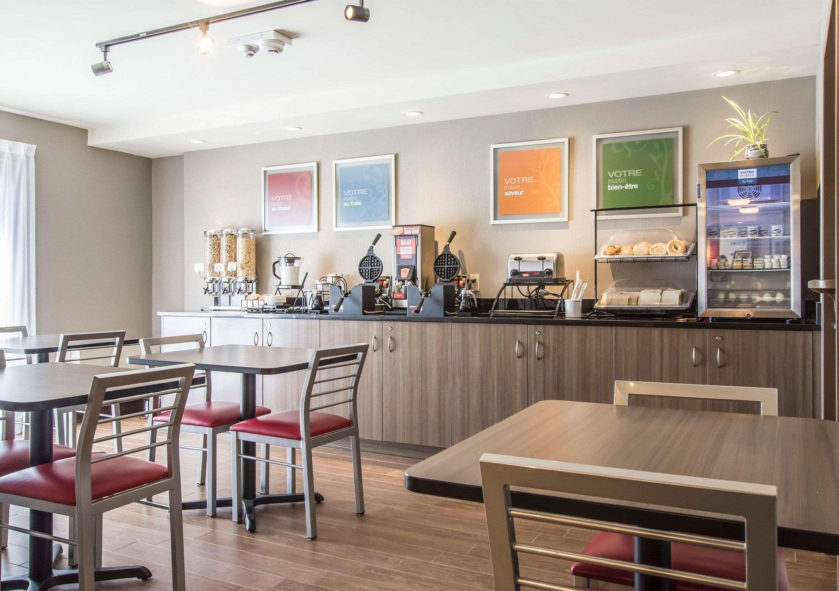 Comfort Inn Sherbrooke Bagian luar foto