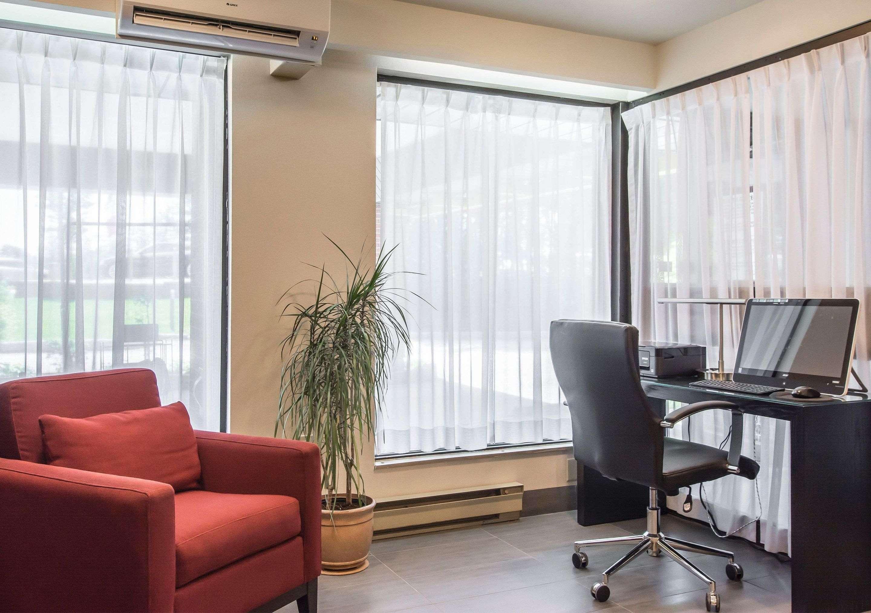 Comfort Inn Sherbrooke Bagian luar foto