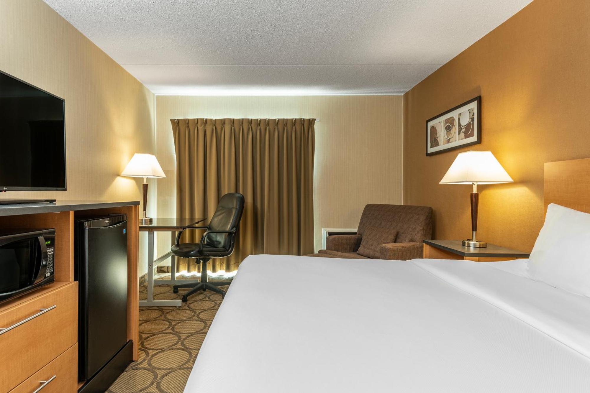 Comfort Inn Sherbrooke Bagian luar foto