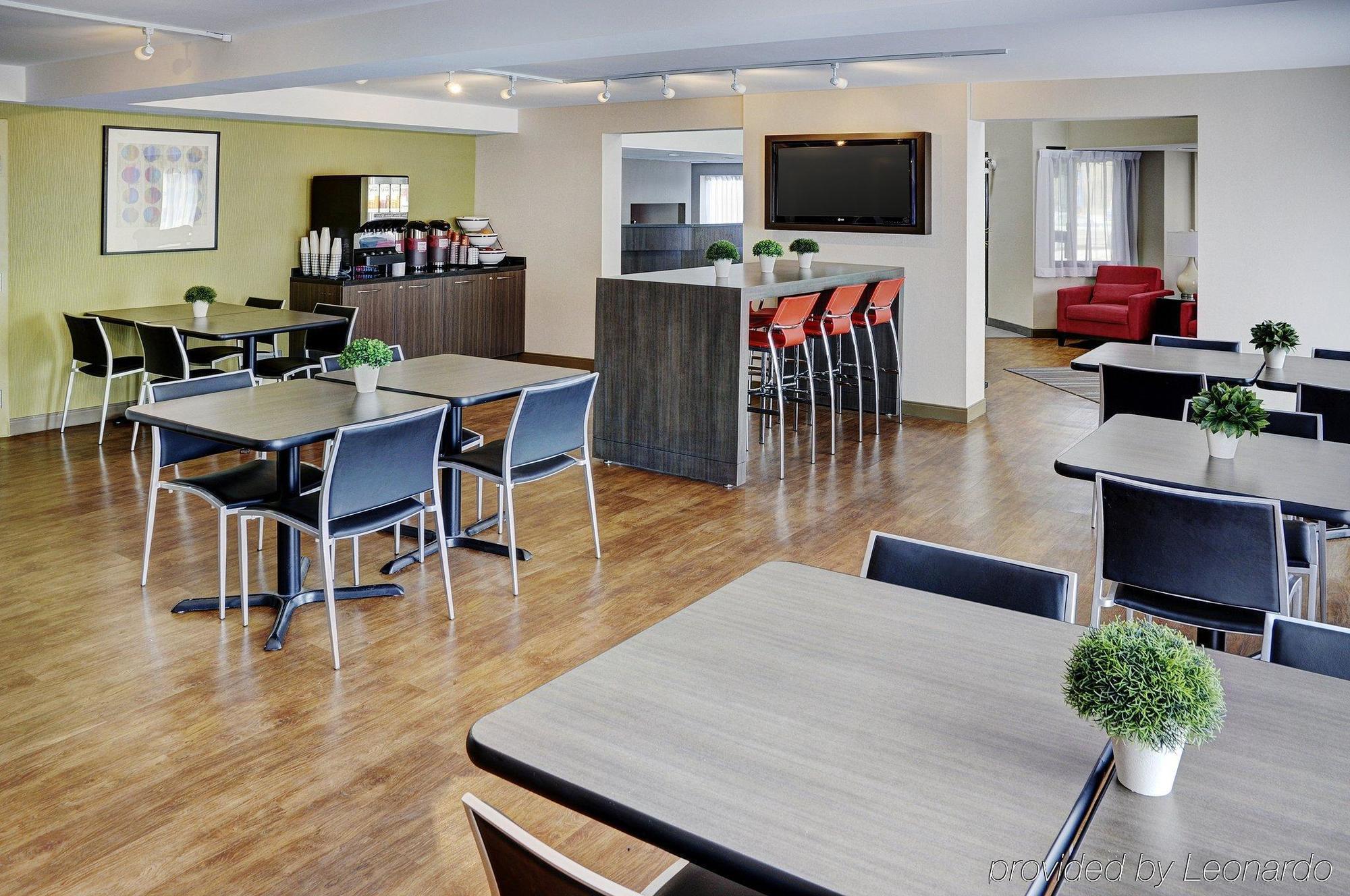 Comfort Inn Sherbrooke Bagian luar foto
